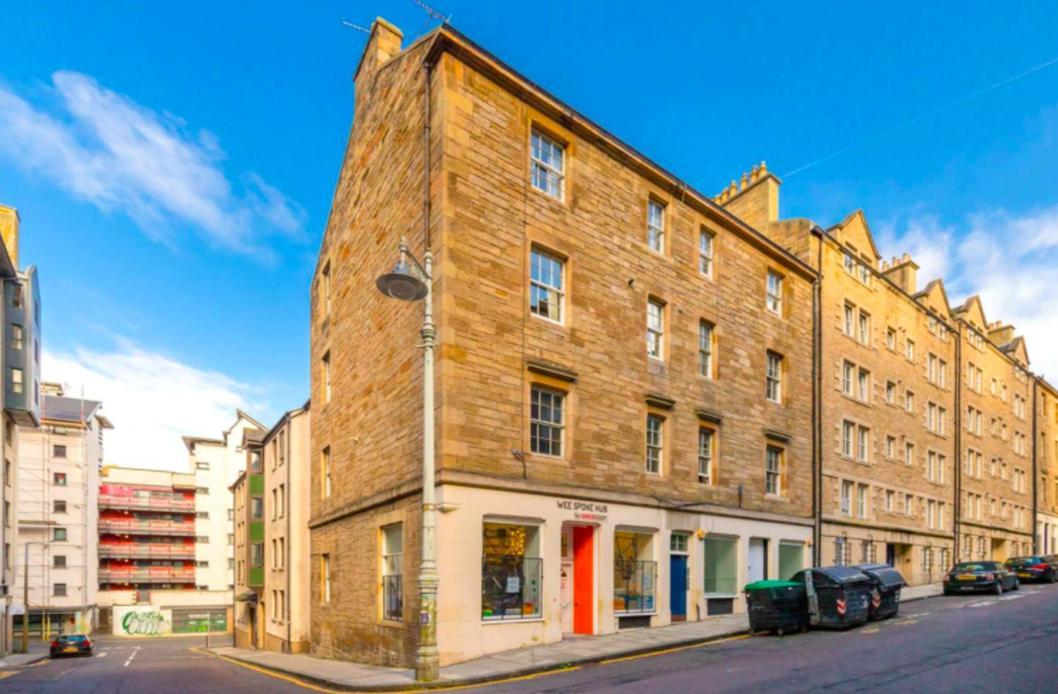 Old Town Centre Apartment 5 Mins To Edinburgh Castle, Edinburgh